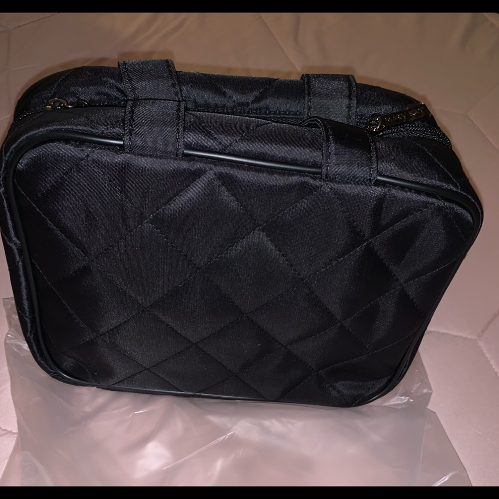 COPY - Mary Kay Makeup Bags